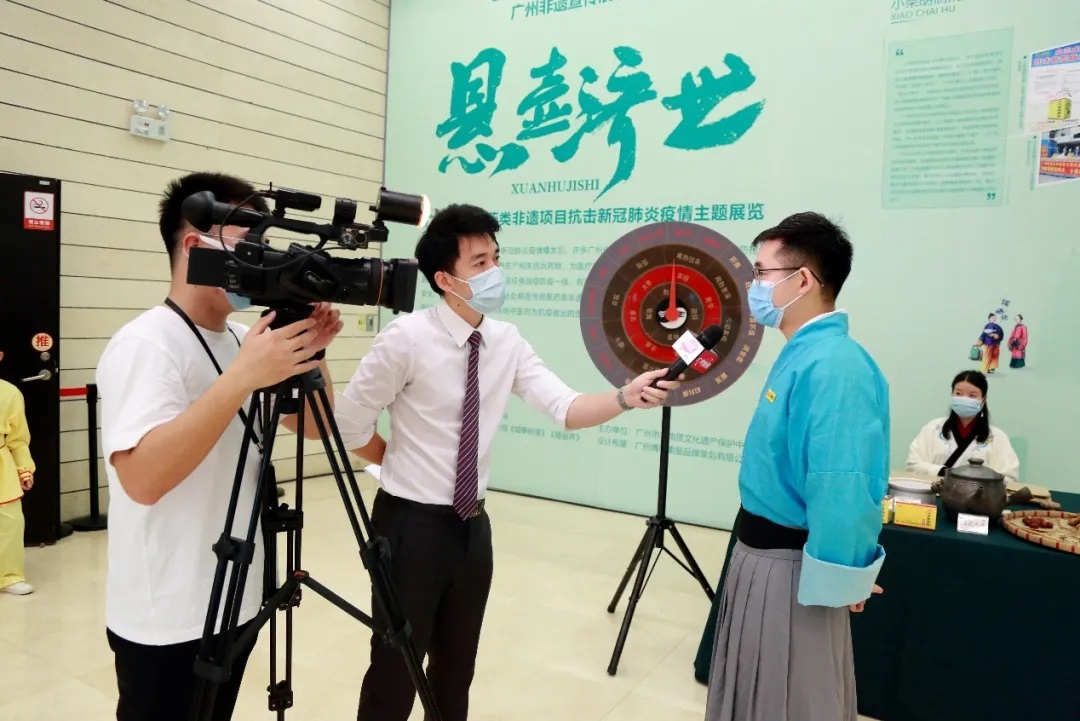 非遗日悬壶济世论抗疫，小柴胡直播首秀放色泽！！