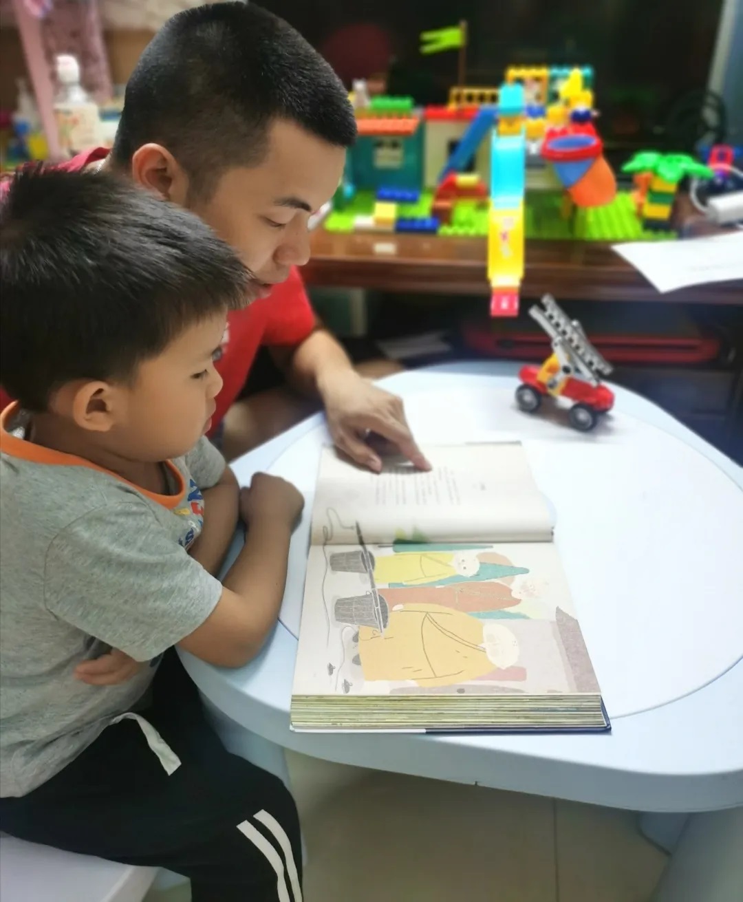 滋润童心，孕育幸福！自粕2299威尼斯开展“六一”儿童节活动