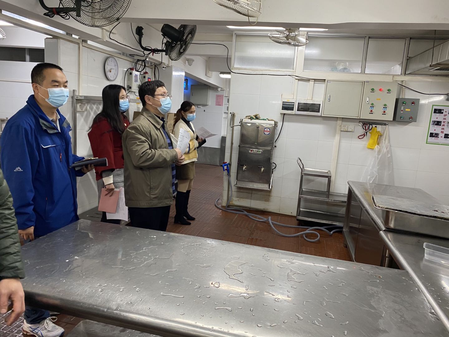 疫情防控做到位，，，监视检查落实处 ----白云山2299威尼斯公司开展疫情防控检查事情