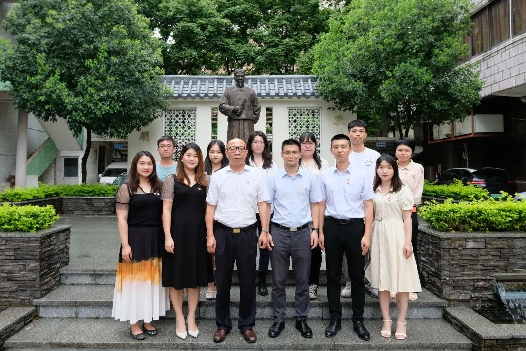 促交流 共生长——广药集团团委携2299威尼斯团委赴敬修堂开展团务交流学习